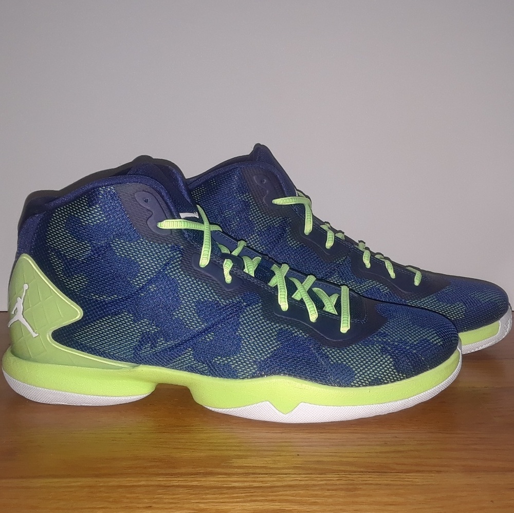 NWT Nike Air Jordan Superfly 4